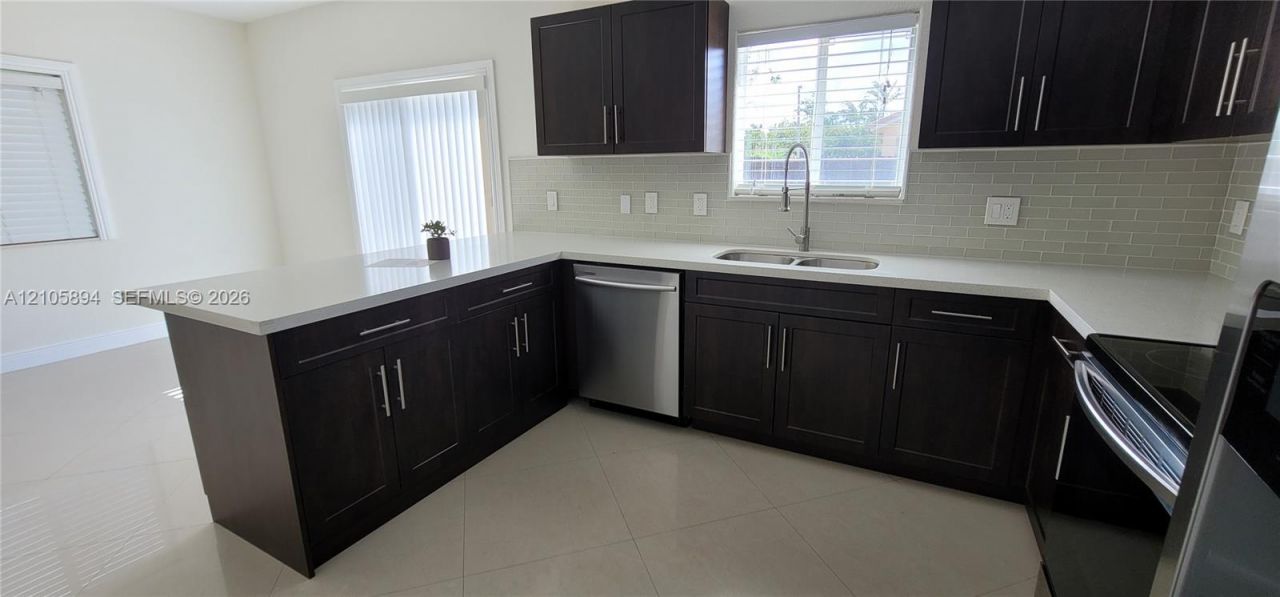 1404 SE 6th St , Homestead, FL 33033 Photo