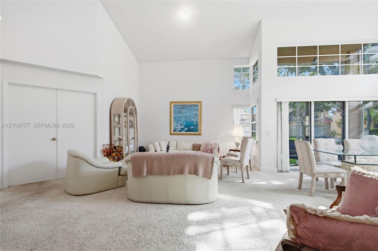 1211 Bayview Cir , Weston, FL 33326 Photo