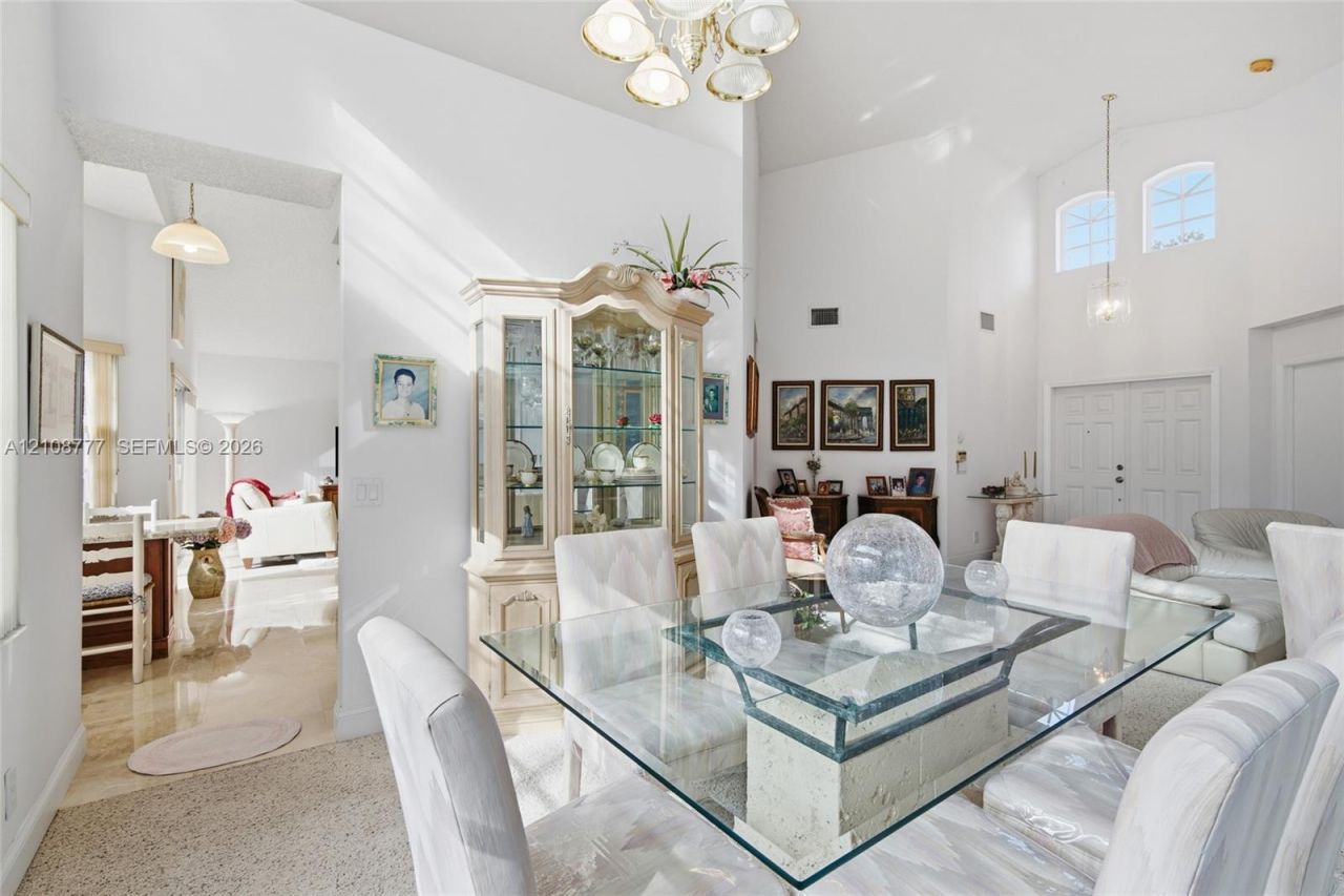 1211 Bayview Cir , Weston, FL 33326 Photo