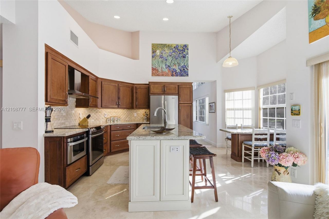 1211 Bayview Cir , Weston, FL 33326 Photo