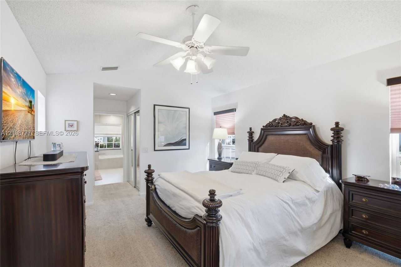 1211 Bayview Cir , Weston, FL 33326 Photo