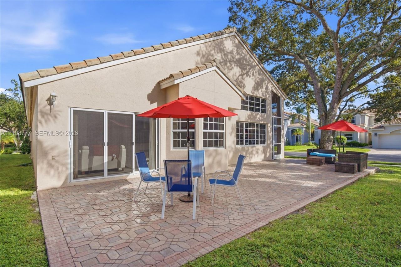 1211 Bayview Cir , Weston, FL 33326 Photo