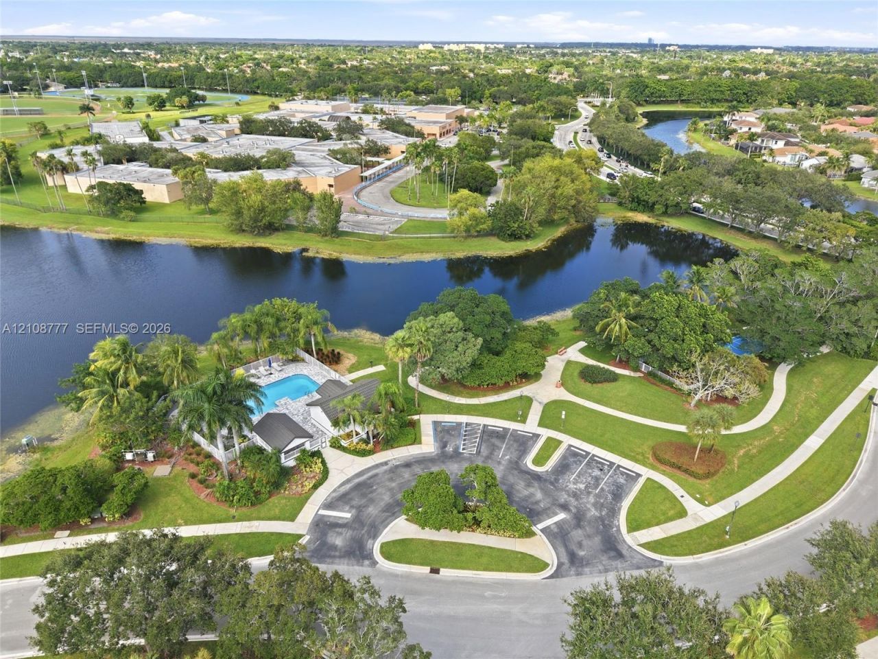 1211 Bayview Cir , Weston, FL 33326 Photo