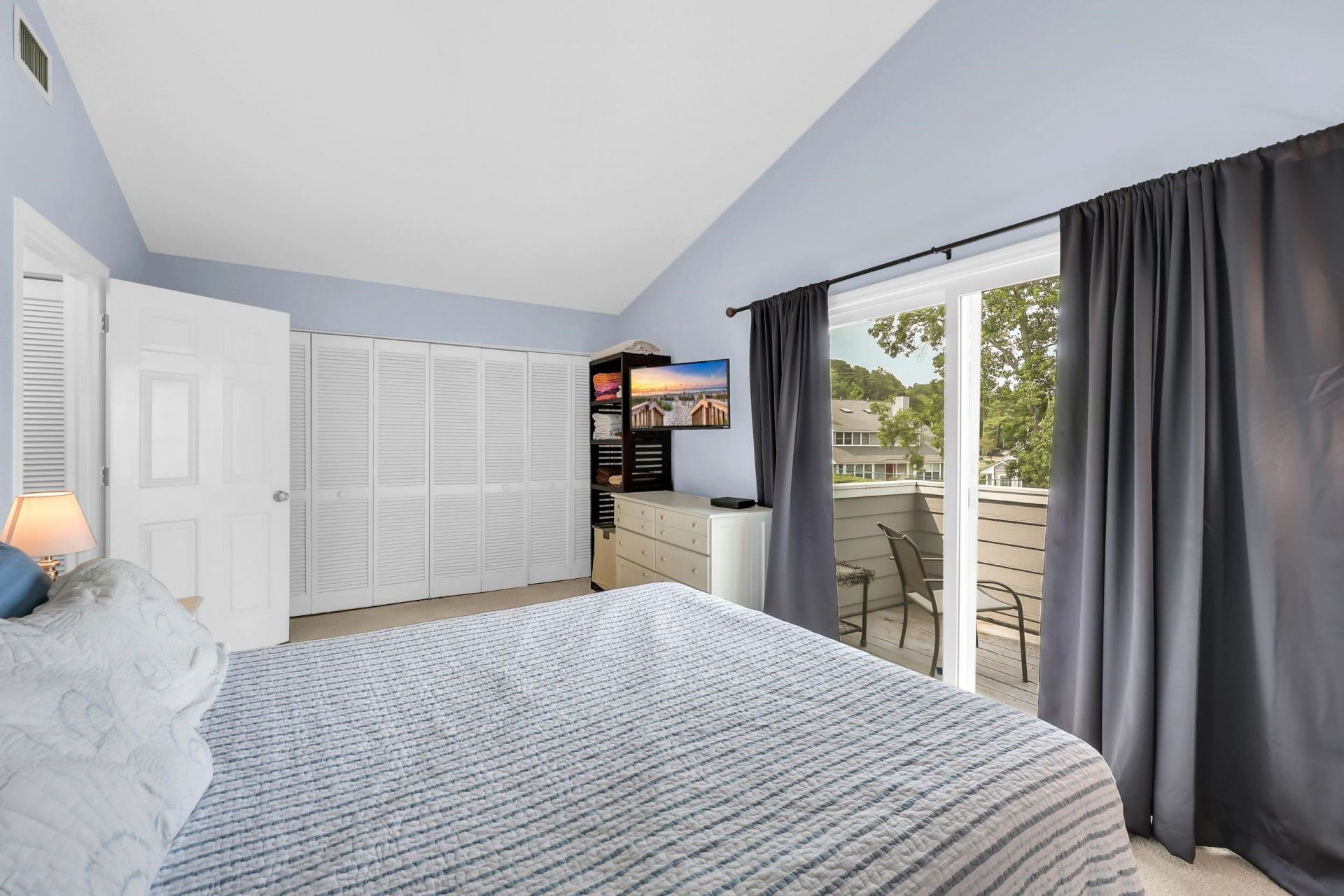 1203 Erin Way  Photo 8