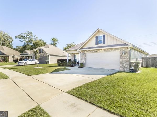 106 Wenlock Circle, Bonaire, GA 31005