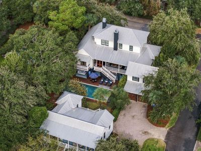 2830 Middle Street, Sullivans Island, SC 29482