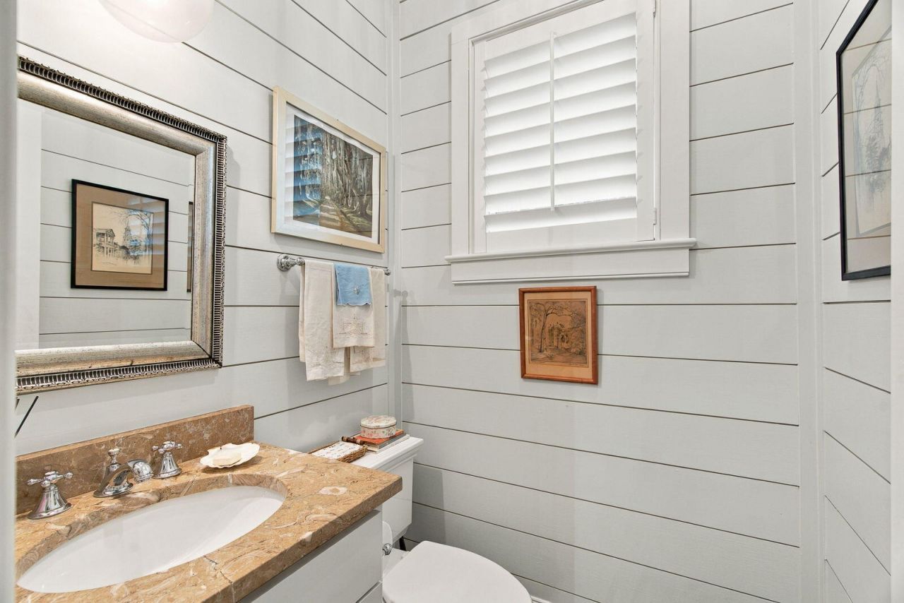 2830 Middle Street Photo 18