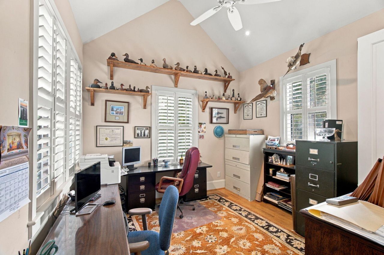 2830 Middle Street Photo 20