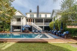 2830 Middle Street photo 4