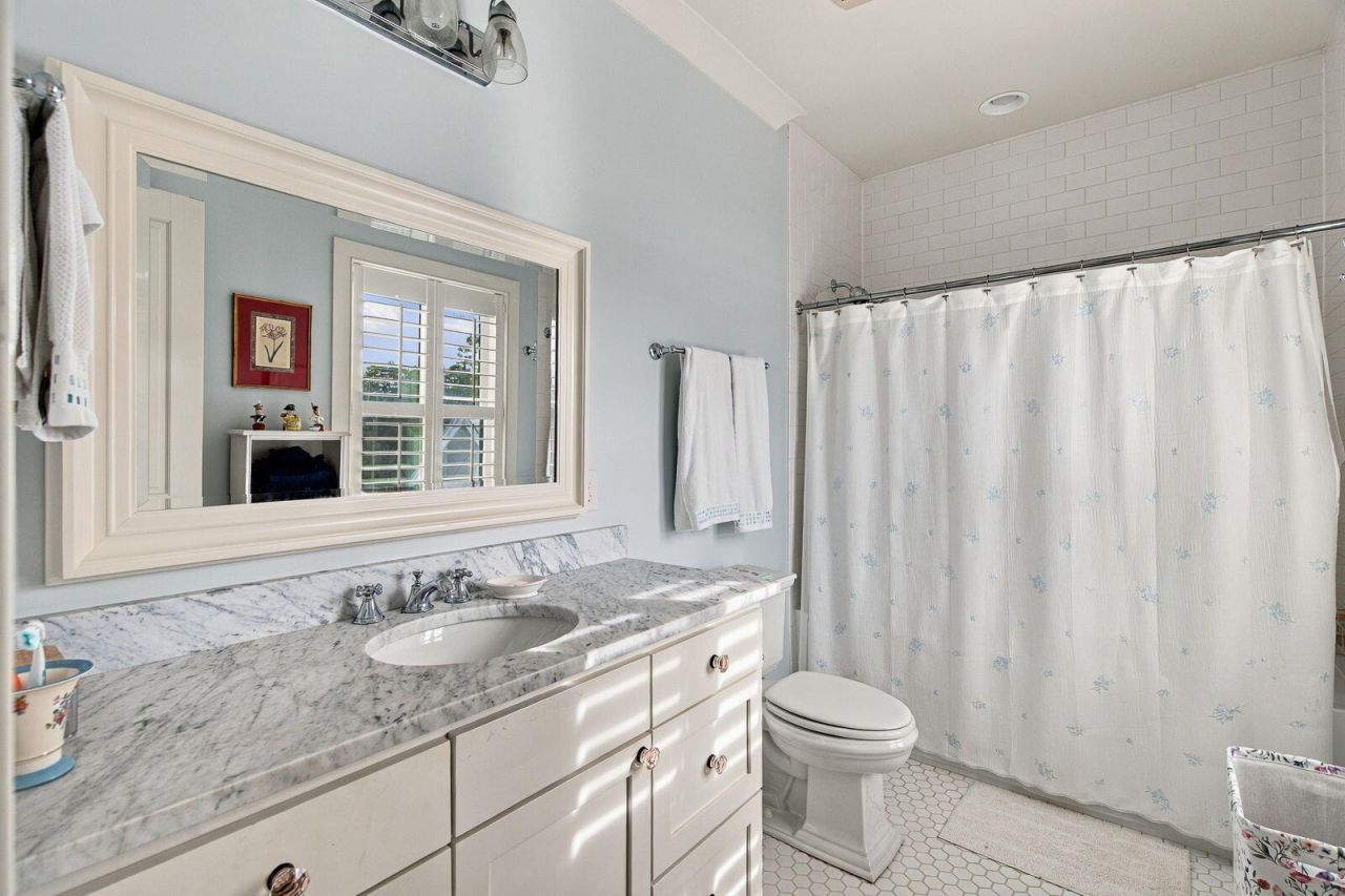 2830 Middle Street Photo 33