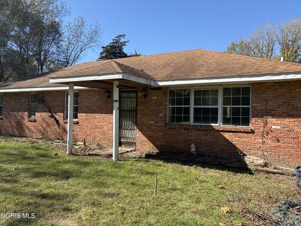 4700 Whitehouse Spencer Road, Monclova, OH 43542