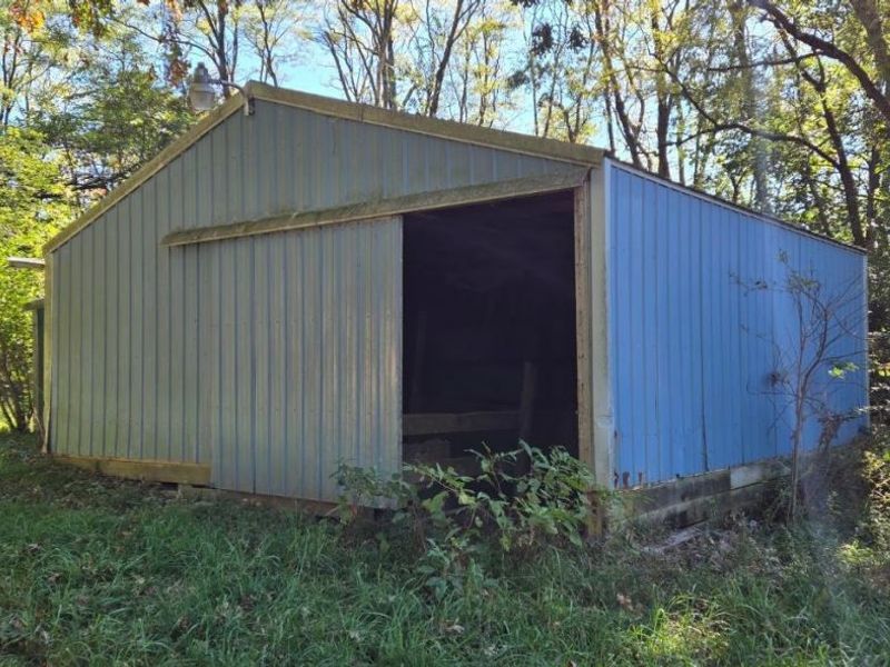 5559 Panhandle Road, New Vienna, OH 45159 Photo 3