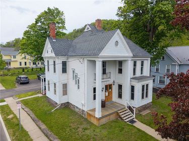 51 Main Street, Hammondsport, NY 14840