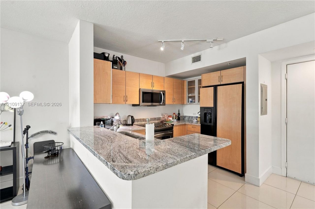 18800 NE 29th Ave , Unit 411, Aventura, FL 33180 Photo
