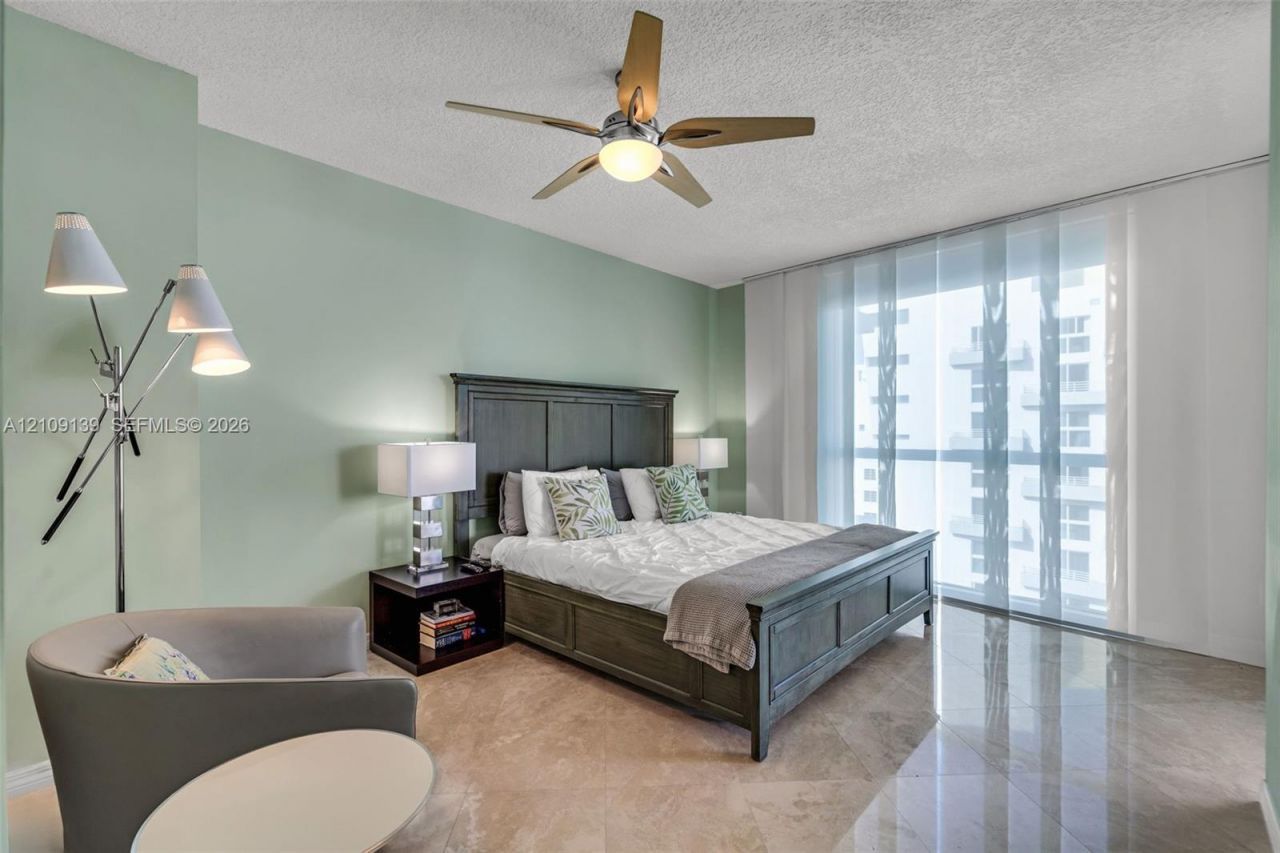 1500 Ocean Dr, Unit PH-05, Miami Beach, FL 33139 Photo