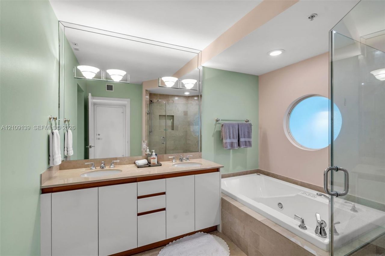 1500 Ocean Dr, Unit PH-05, Miami Beach, FL 33139 Photo