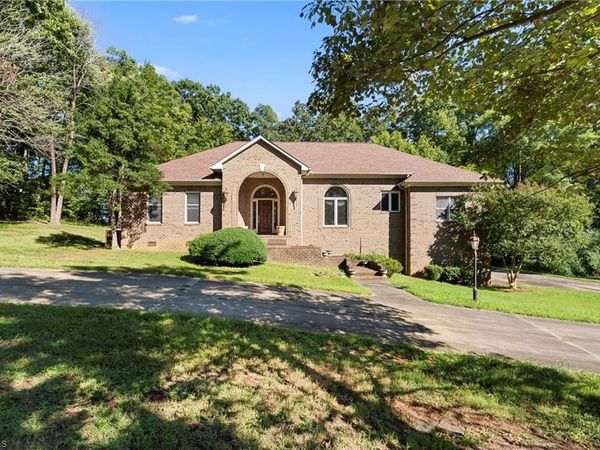 4147 Denton Road , Thomasville, NC 27360