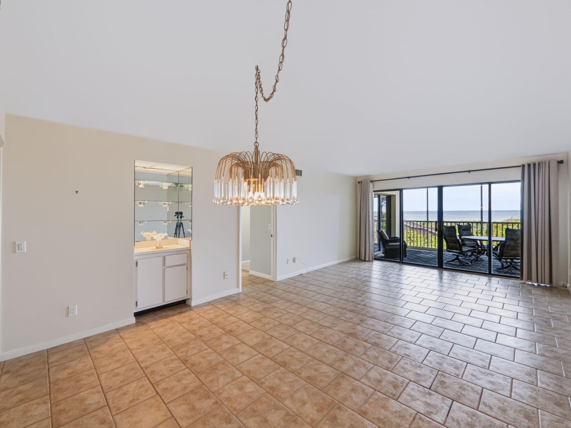 529 NE Plantation Road, Unit 105, Stuart, FL 34996 Photo