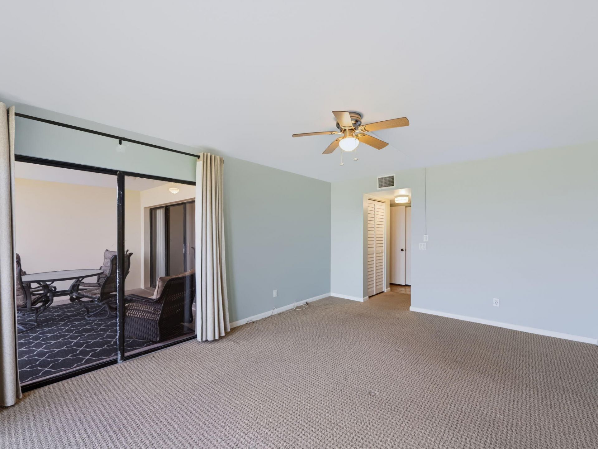 529 NE Plantation Road, Unit 105, Stuart, FL 34996 Photo