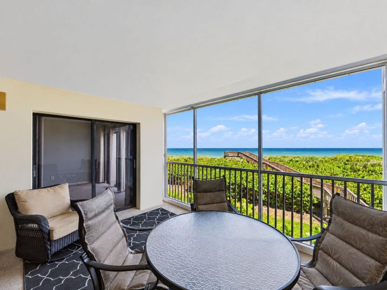 529 NE Plantation Road, Unit 105, Stuart, FL 34996 Photo