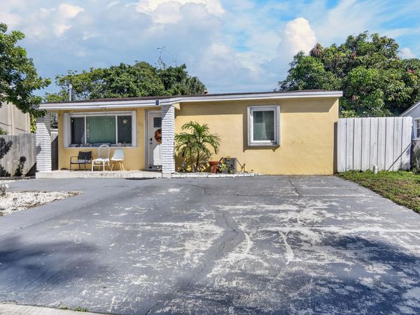 1335 Wellington Street, West Palm Beach, FL 33401