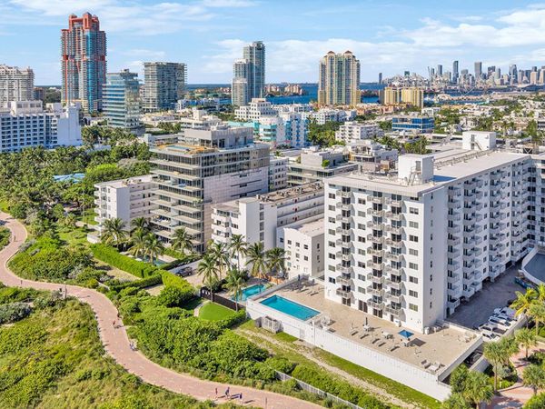 345 Ocean Drive, Unit 301, Miami Beach, FL 33139