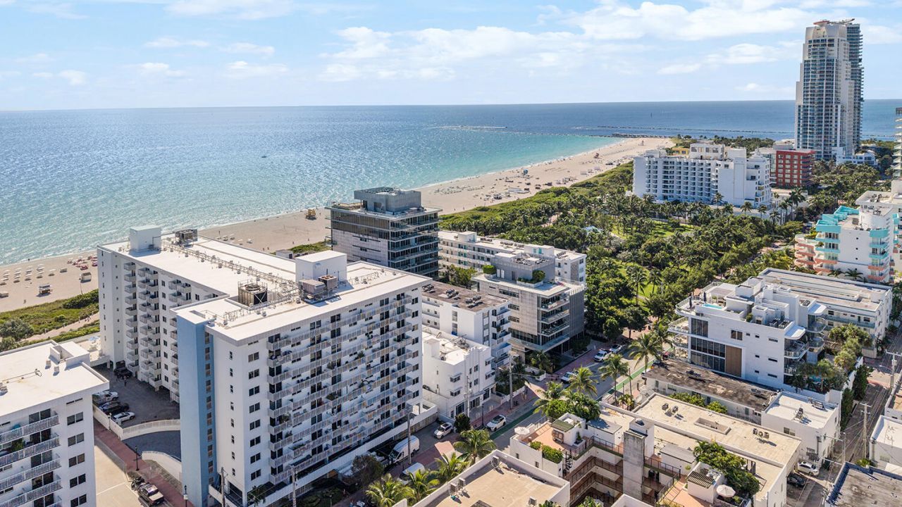 345 Ocean Drive, Unit 301, Miami Beach, FL 33139 Photo