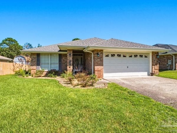 2712 Shoni Dr, Navarre, FL 32566