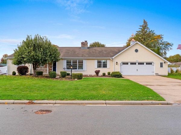 3910 JENKEL TERRACE, Green Bay, WI 54301