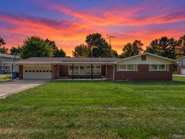 208 N Washington Street , Manchester, Mi 48158