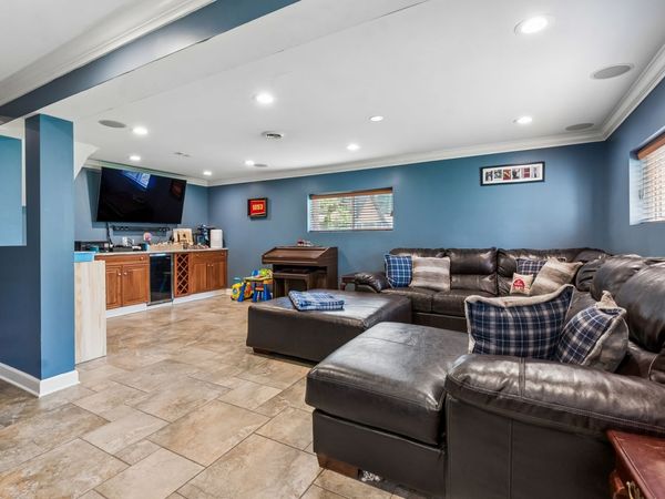 10009 NW Circle Drive , Richmond, IL 60071