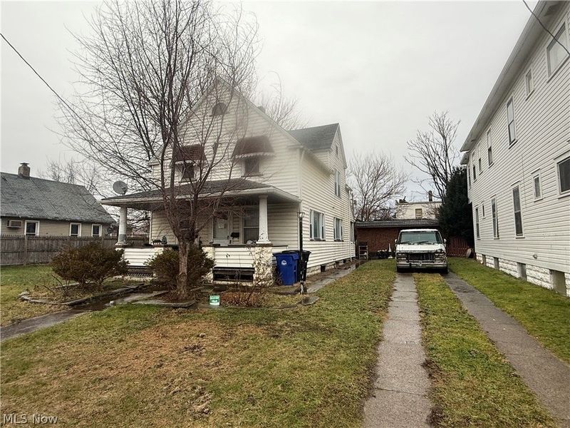 3887 E 54th Street, Cleveland, OH 44105 Photo 8