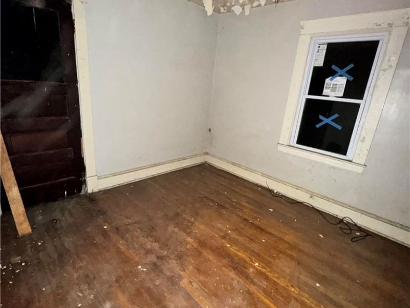 712 E 133rd Street, Cleveland, OH 44110 Photo 5