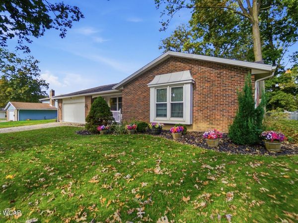 105 Barnsbury Drive, Lima, OH 45804