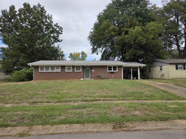 208 Braden Street , Jacksonville, AR 72076