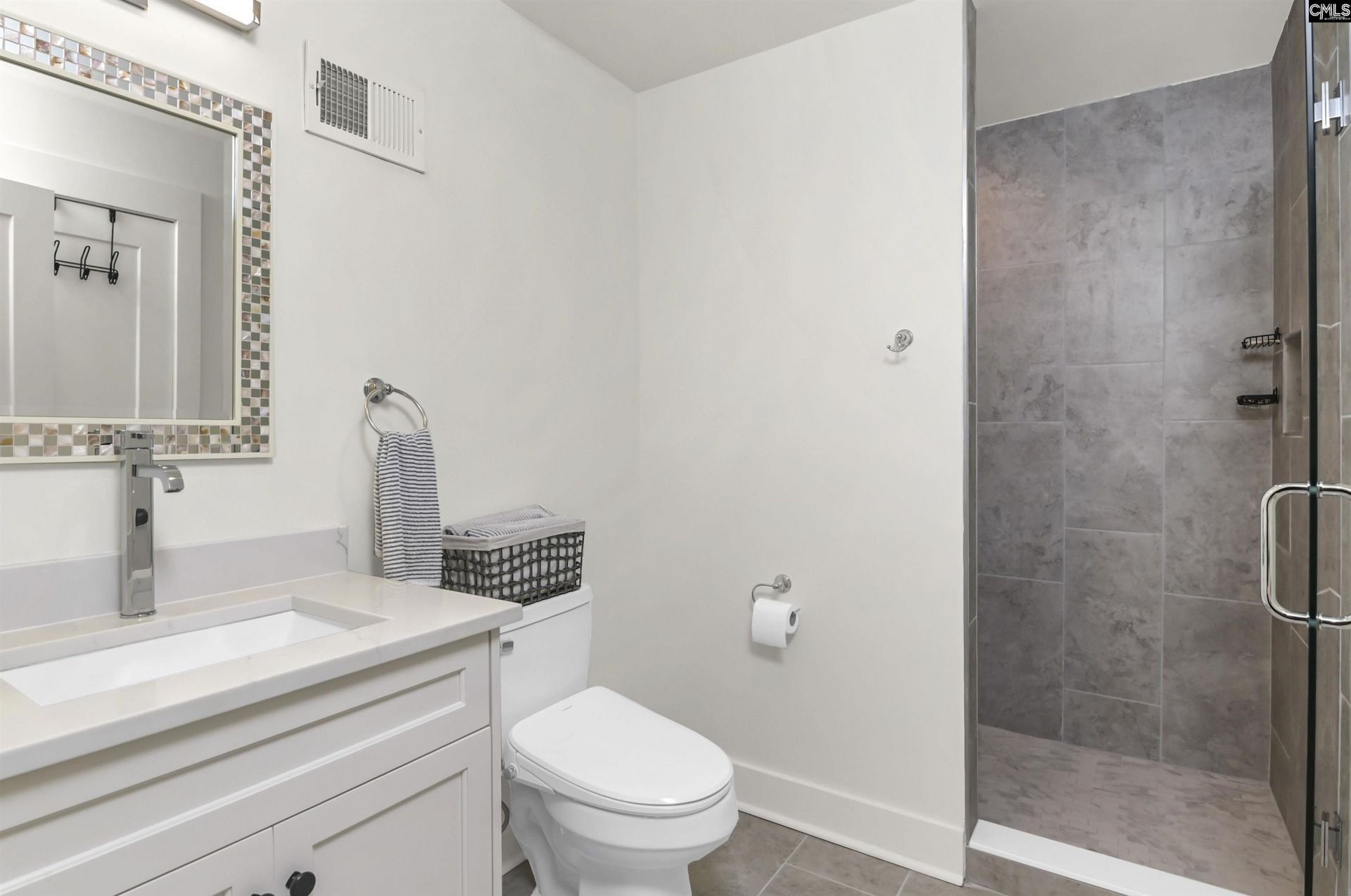 1360 Kathwood Drive  Photo 44