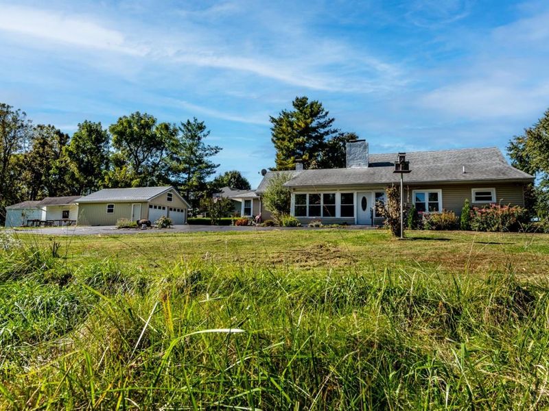 615 Riley Wills Road, Clearcreek Township, OH 45036 Photo 2