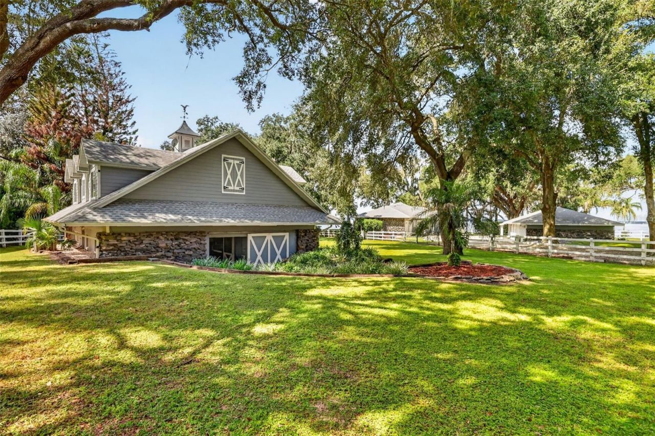 15050 SE 140th Avenue Road, Weirsdale, FL 32195 Photo