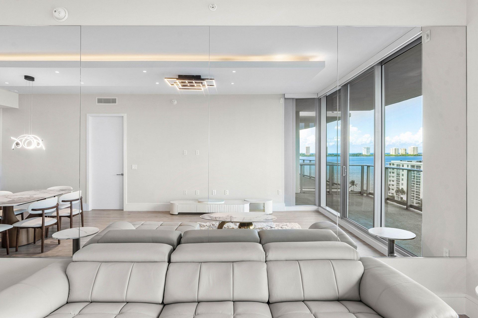 220 Lake Shore Drive, Unit 917, Lake Park, FL 33403 Photo