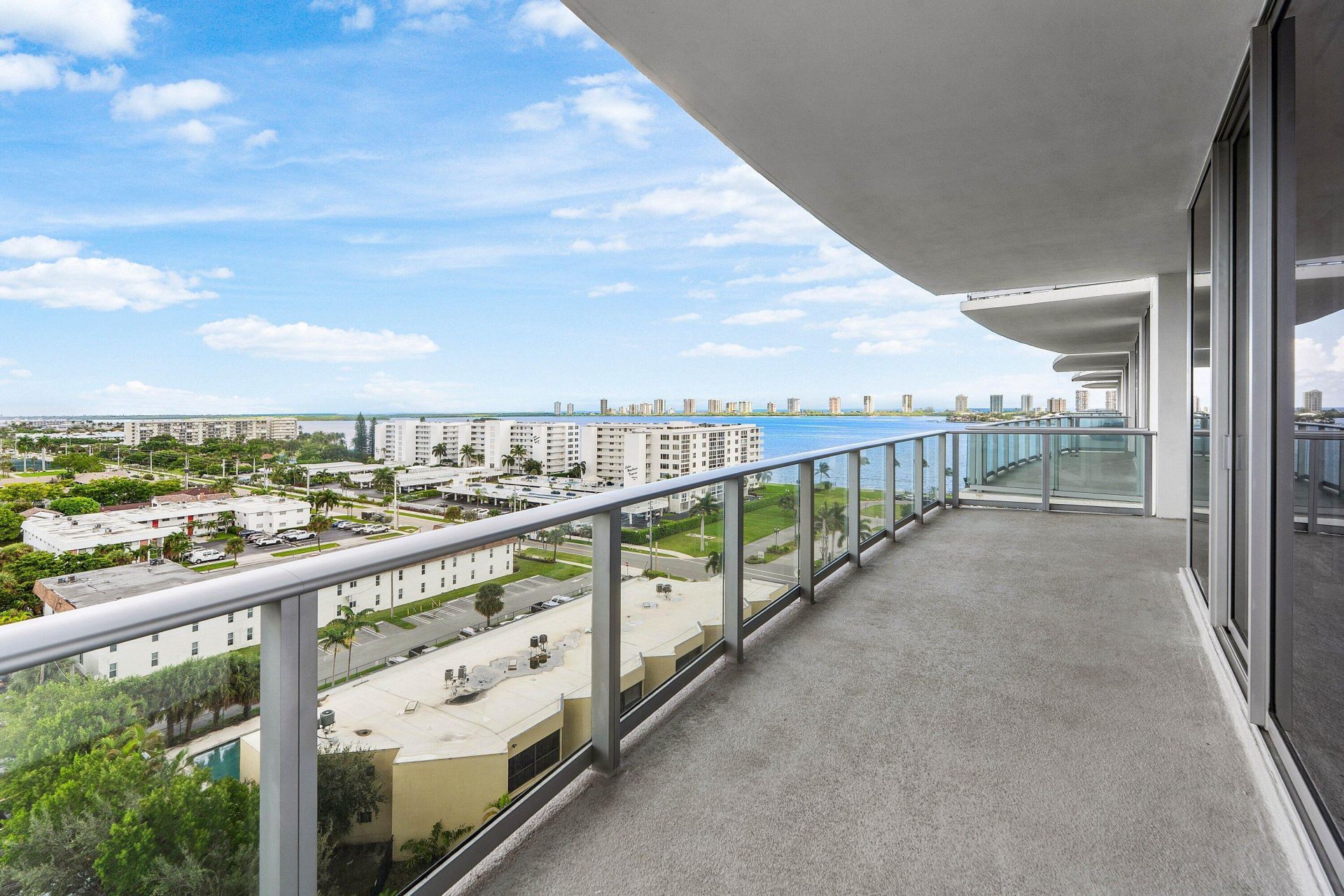 220 Lake Shore Drive, Unit 917, Lake Park, FL 33403 Photo