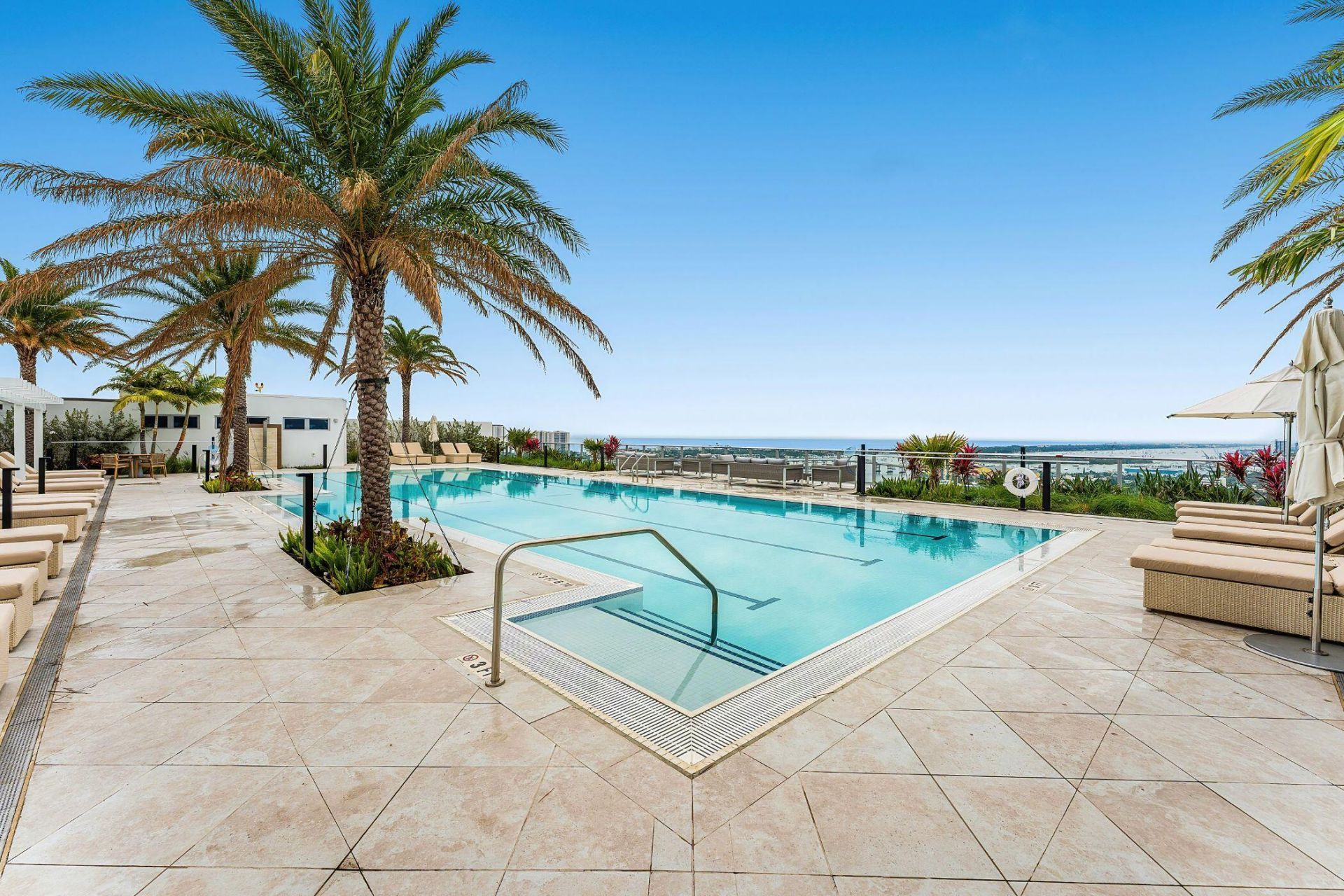 220 Lake Shore Drive, Unit 917, Lake Park, FL 33403 Photo