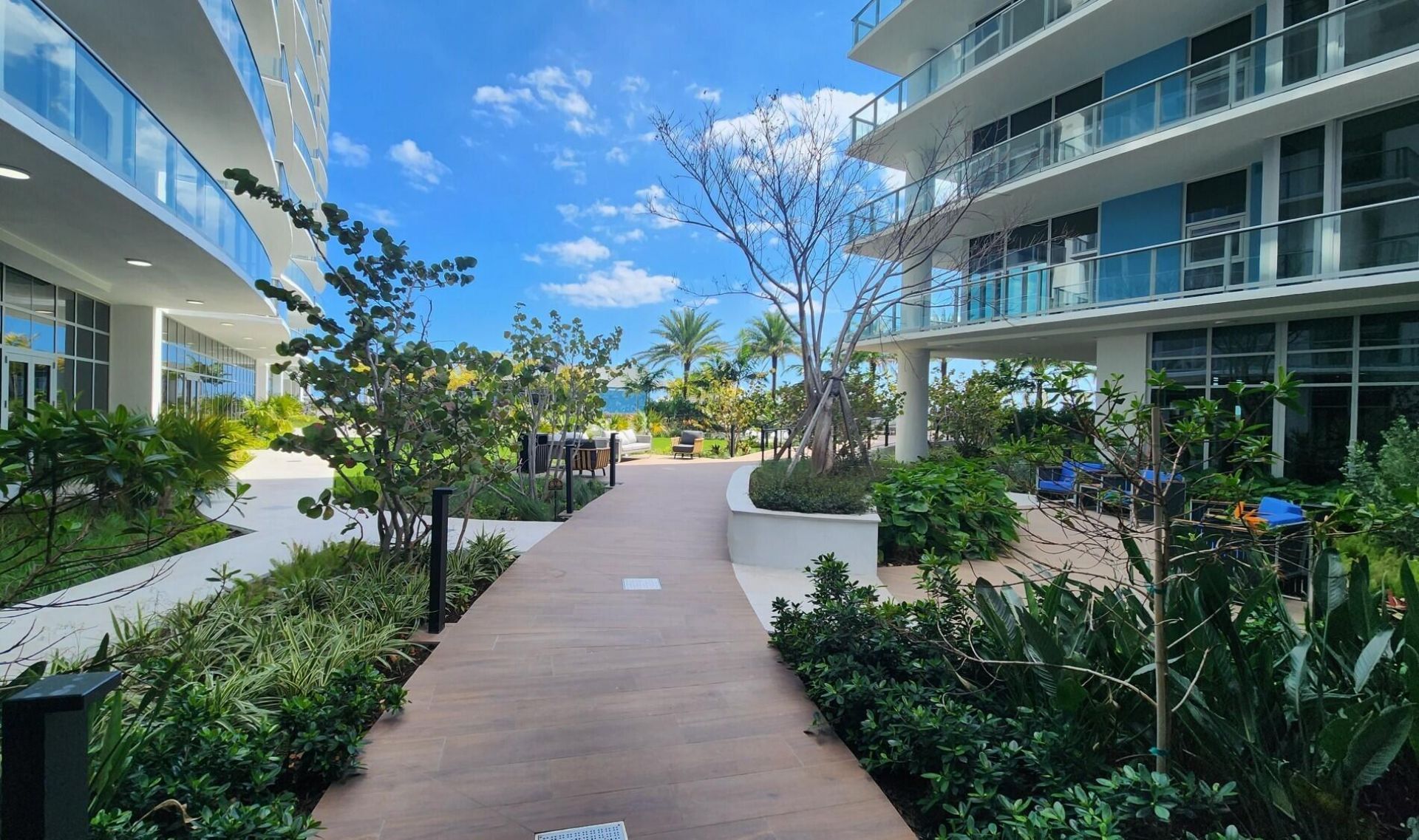 220 Lake Shore Drive, Unit 917, Lake Park, FL 33403 Photo