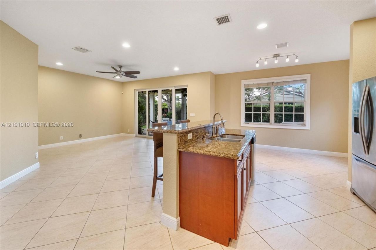 4685 Lakeside Ter , Davie, FL 33314 Photo