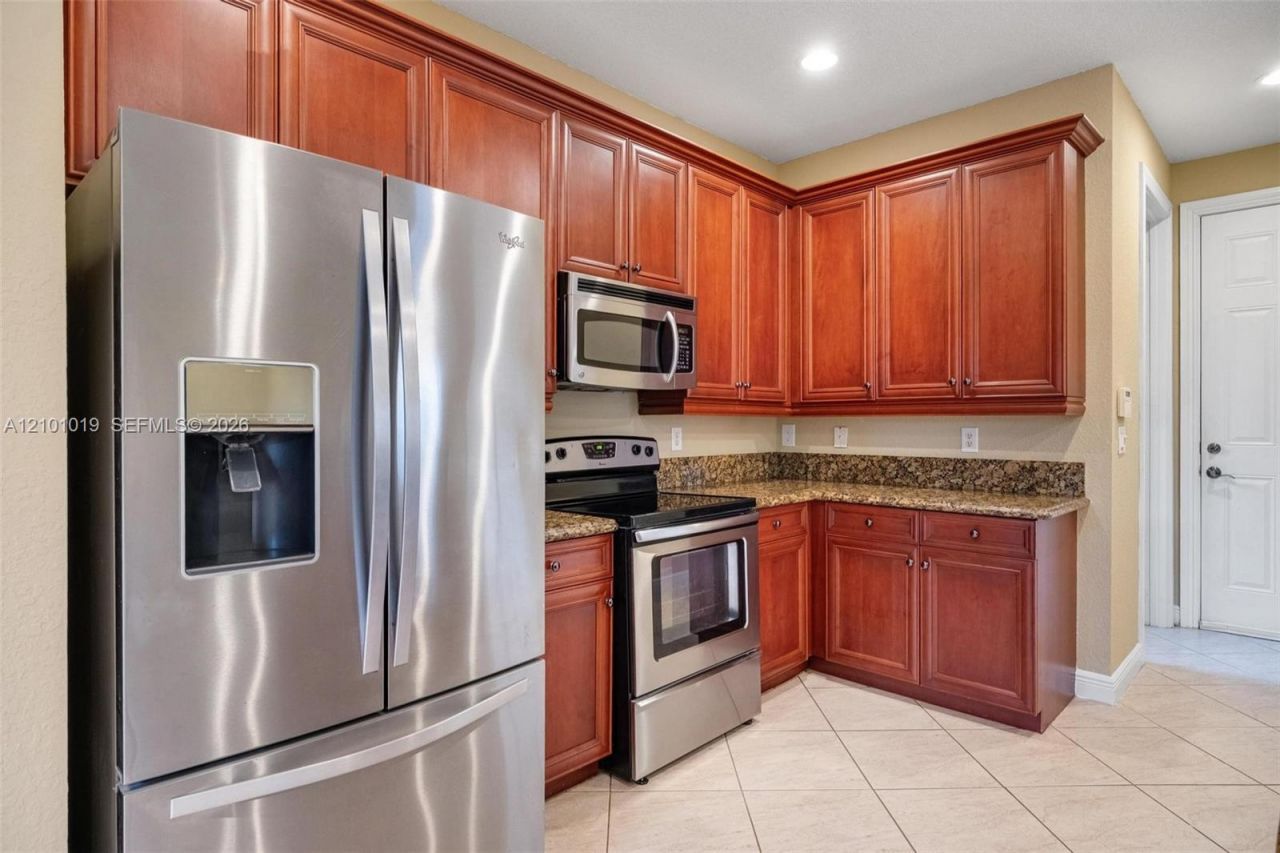4685 Lakeside Ter , Davie, FL 33314 Photo