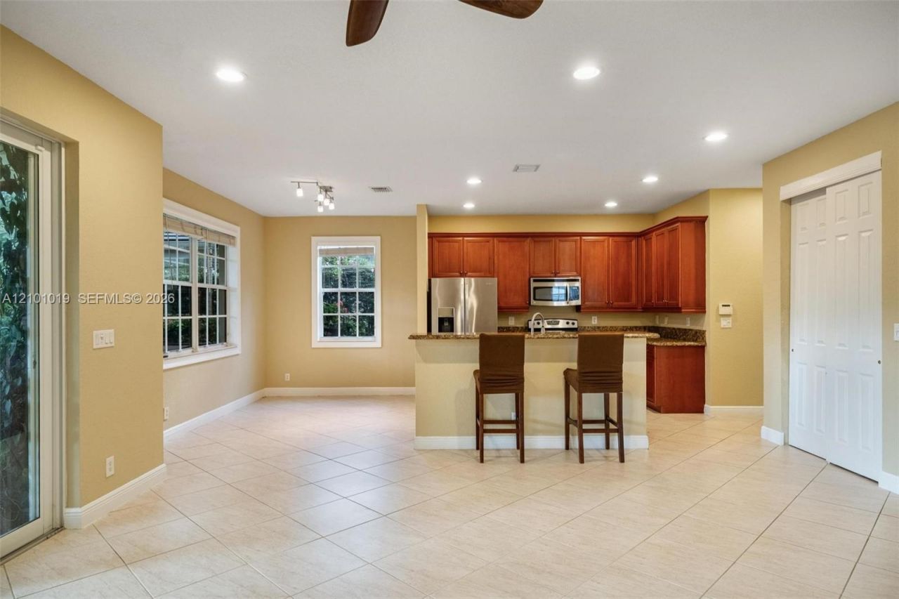 4685 Lakeside Ter , Davie, FL 33314 Photo