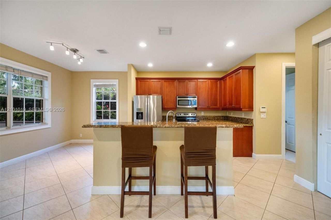 4685 Lakeside Ter , Davie, FL 33314 Photo