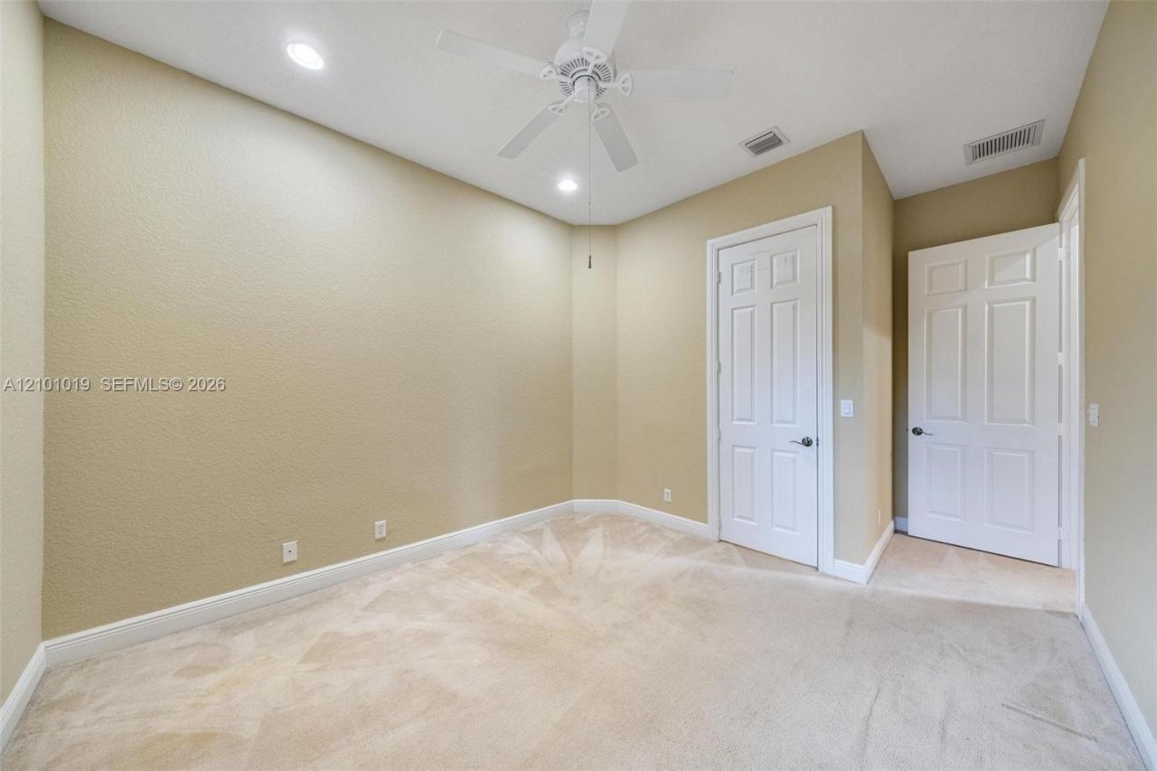 4685 Lakeside Ter , Davie, FL 33314 Photo