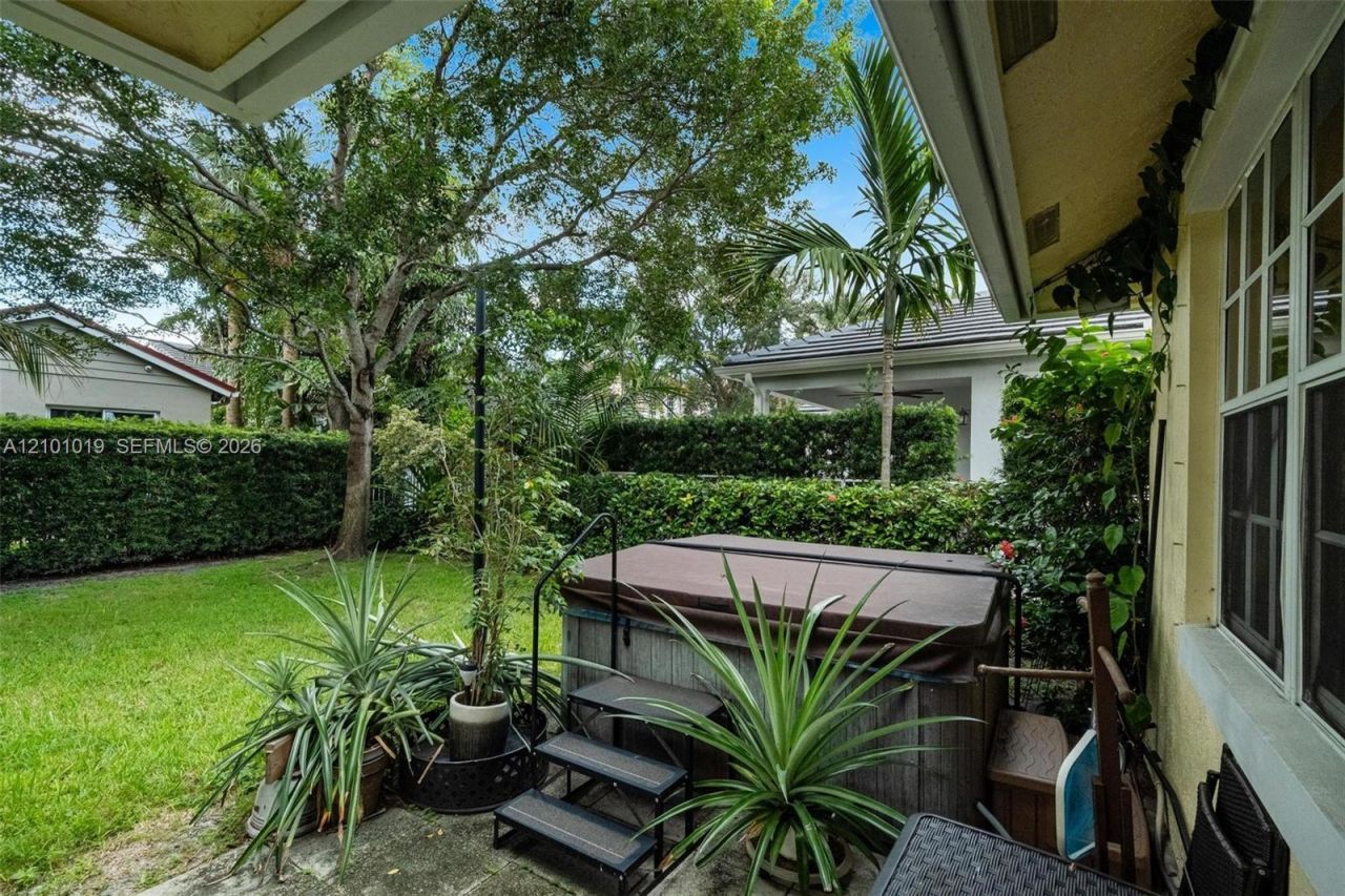 4685 Lakeside Ter , Davie, FL 33314 Photo
