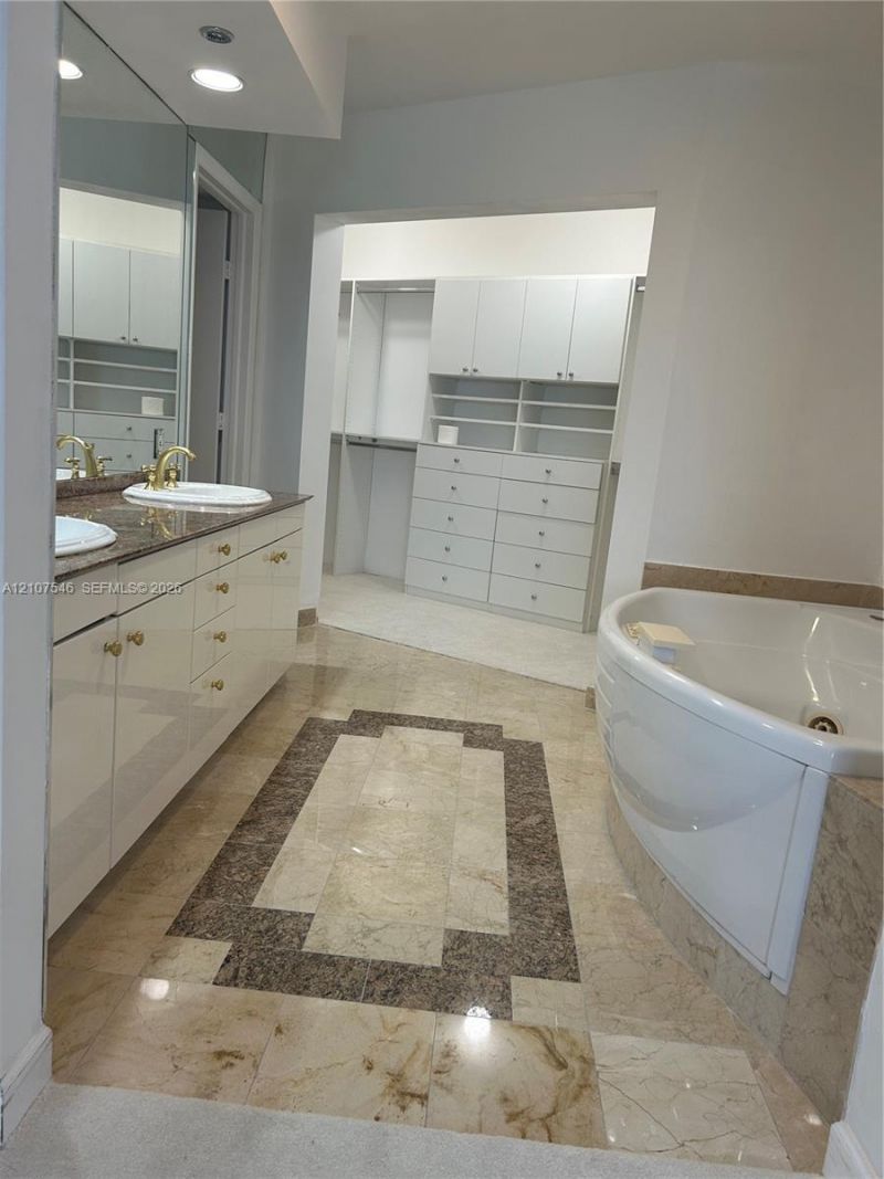 19333 Collins Ave, Unit 2007, Sunny Isles Beach, FL 33160 Photo