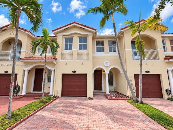 894 SW 149th Ct , Miami, FL 33194